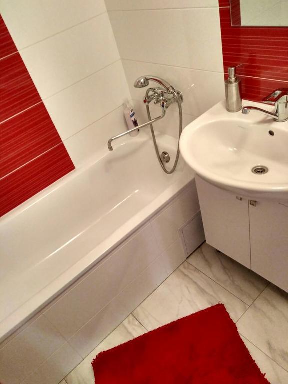 Apartments Shuvar,Chervona Kalina ลวีฟ ภายนอก รูปภาพ